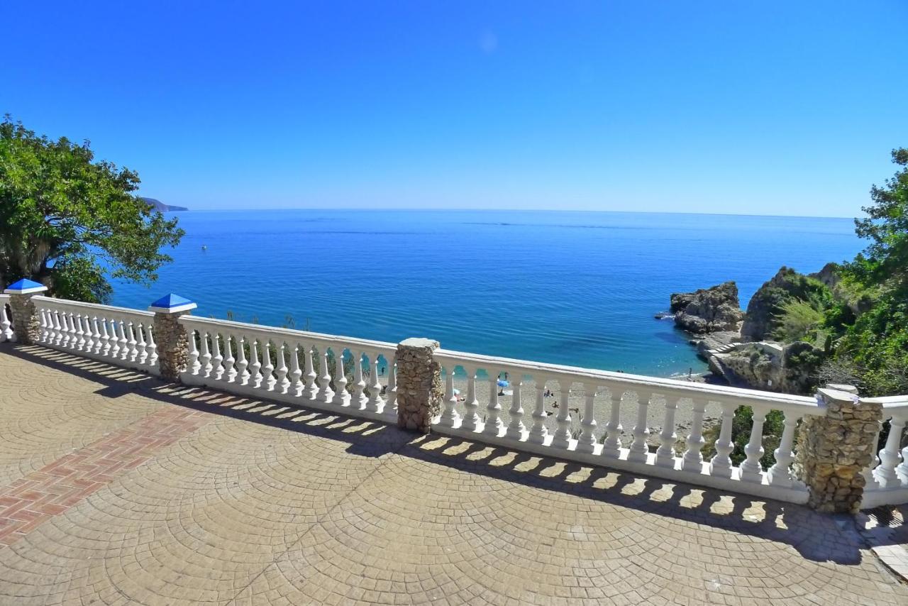 Appartamento Burriana Front Line Nerja Esterno foto